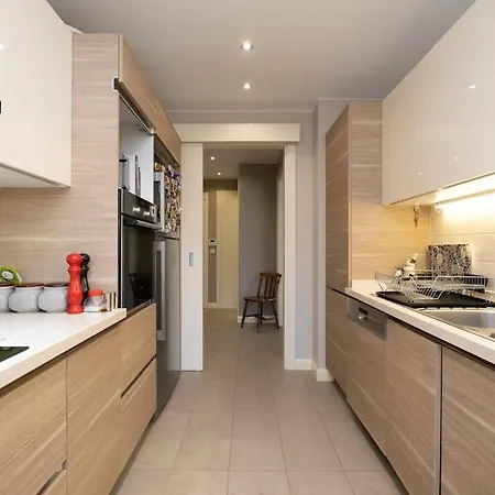 דירה 3br Flat In Fenerbahce, Close To Bagdat Street *