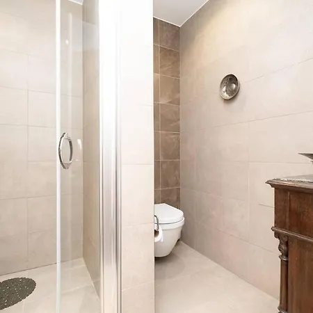 3br Flat In Fenerbahce, Close To Bagdat Street איסטמבול