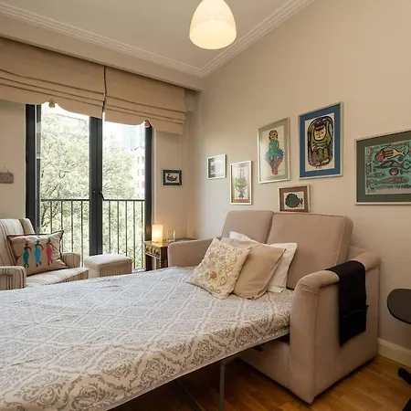 3br Flat In Fenerbahce, Close To Bagdat Street