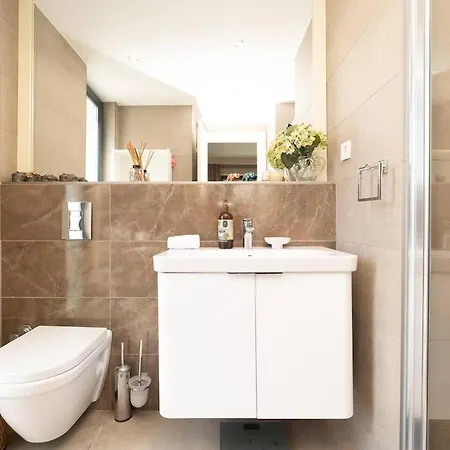 דירה 3br Flat In Fenerbahce, Close To Bagdat Street איסטמבול