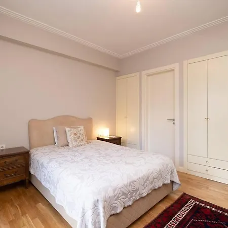 3br Flat In Fenerbahce, Close To Bagdat Street * איסטמבול