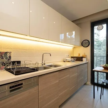 3br Flat In Fenerbahce, Close To Bagdat Street איסטמבול