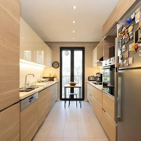3br Flat In Fenerbahce, Close To Bagdat Street