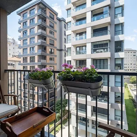3br Flat In Fenerbahce, Close To Bagdat Street Apartment *