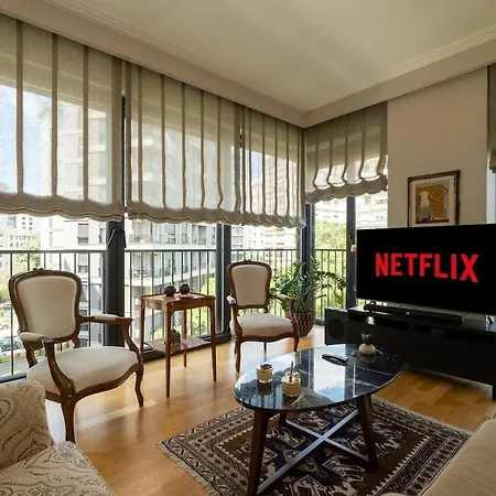 3br Flat In Fenerbahce, Close To Bagdat Street *